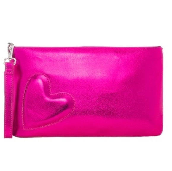Gear 80 Handbags - The Dylan Clutch - Puff Heart Design NWOT
